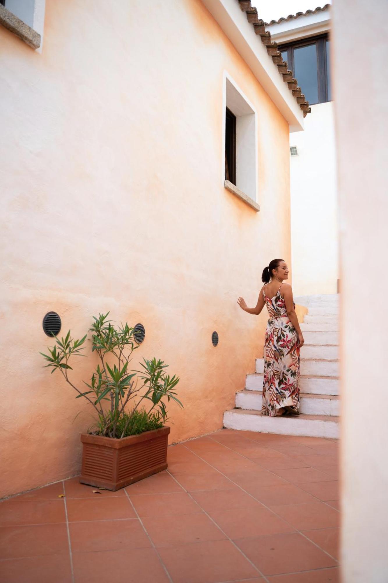 Hotel Micalosu Cannigione Exterior foto