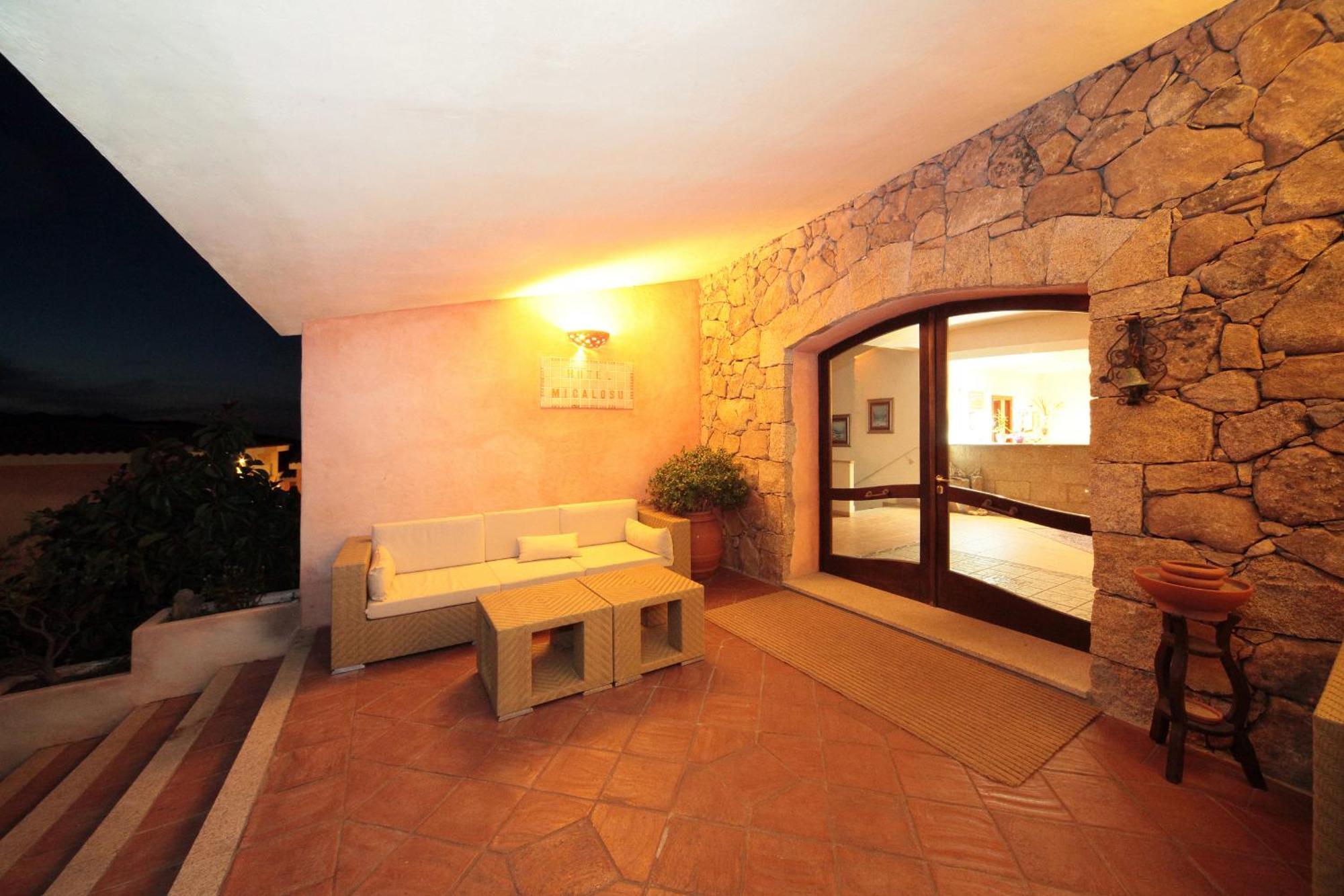 Hotel Micalosu Cannigione Exterior foto