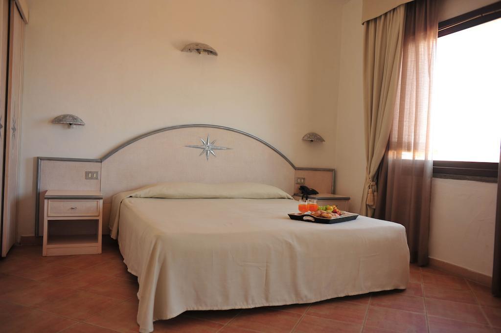 Hotel Micalosu Cannigione Exterior foto